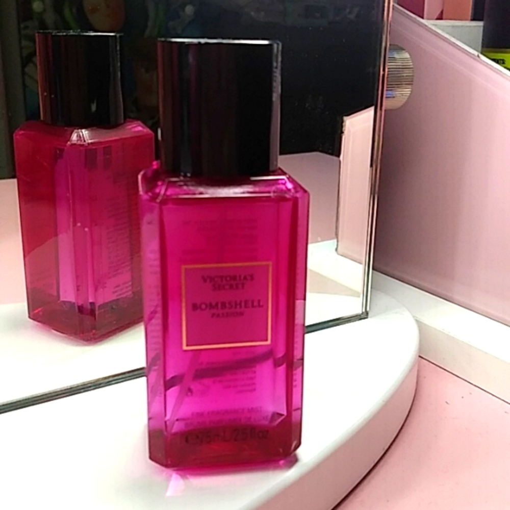 Vs BOMBSHELL PASHION